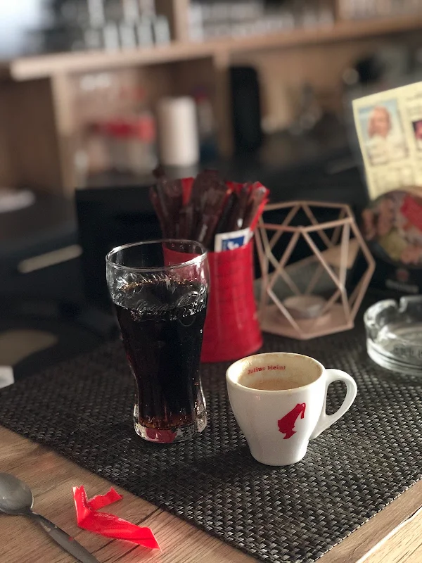 Cafe Kicks