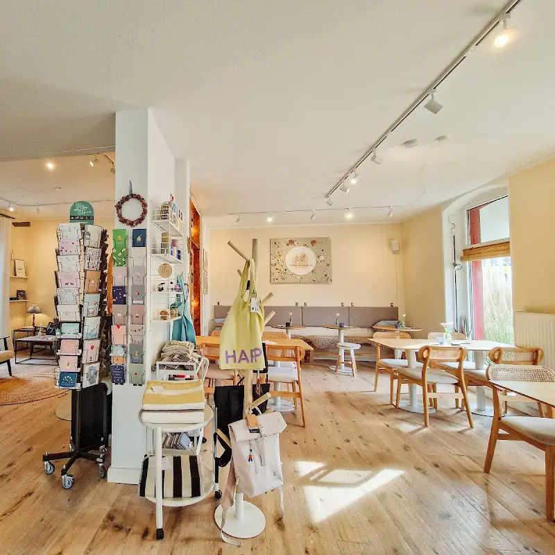 Pebbles & Seashells - Café & Concept Store