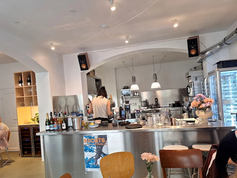 café madeleine