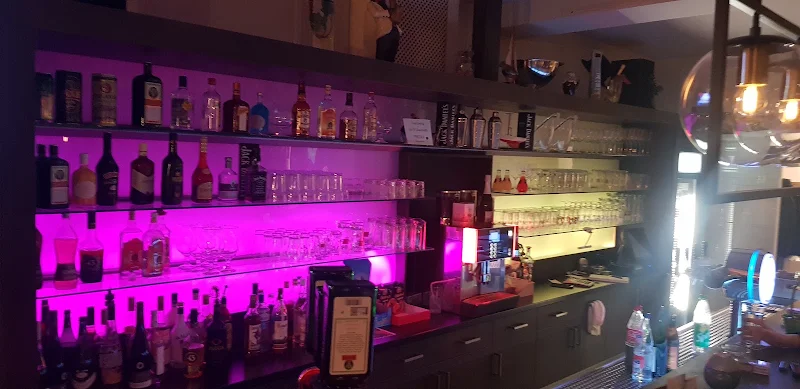 Prima - Café Bistro