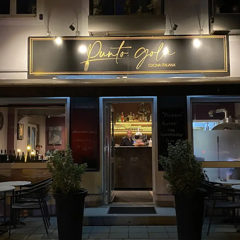 Punto Gola