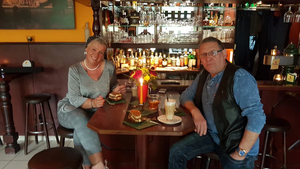 Cafe Bar Elena Titelbild