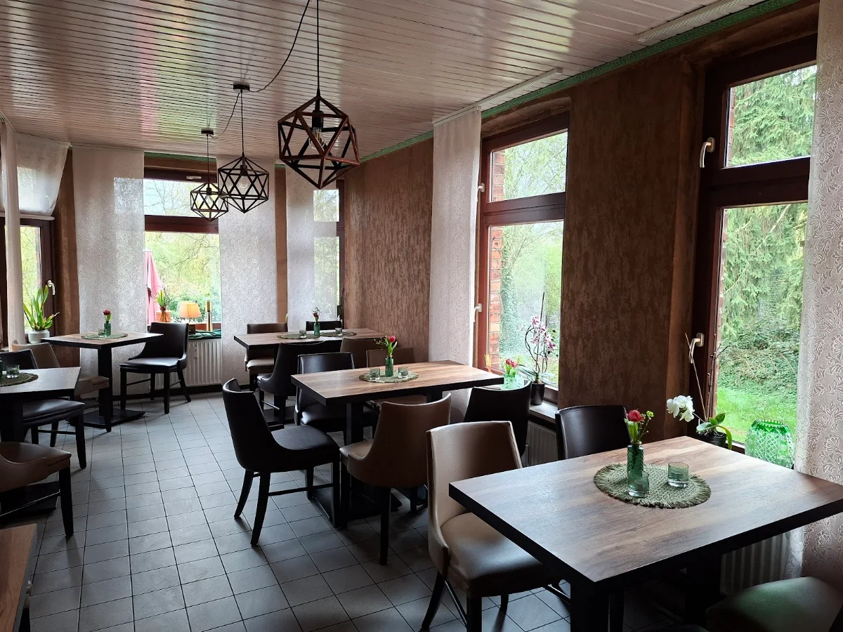Atmosphäre, Hüli’s Café
