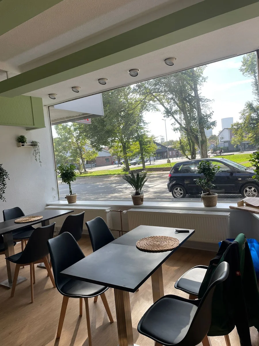 Atmosphäre, Sheris Familiencafe