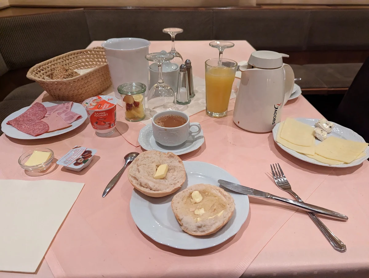 Essen und Trinken photo 3