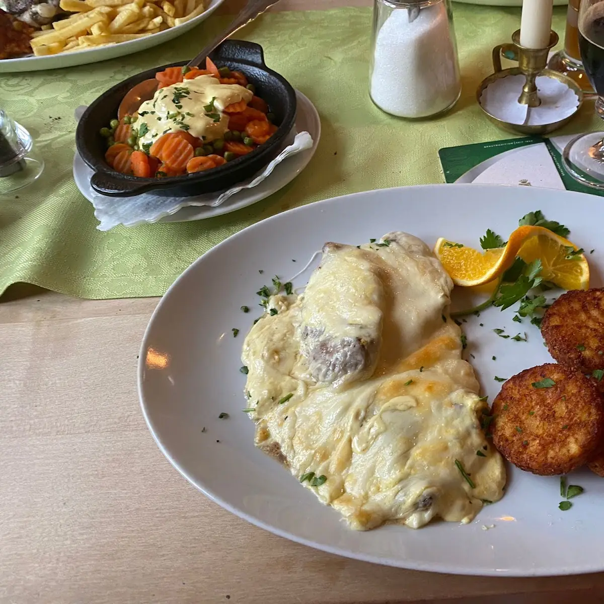 Essen und Trinken photo 2