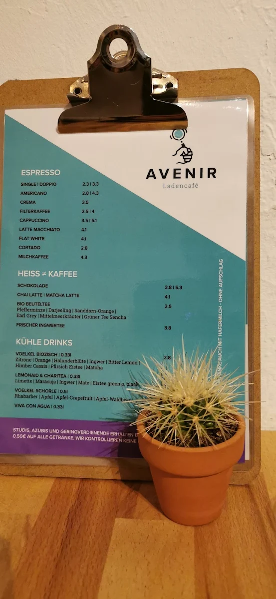 Speisekarte, Avenir Café in der Innenstadt