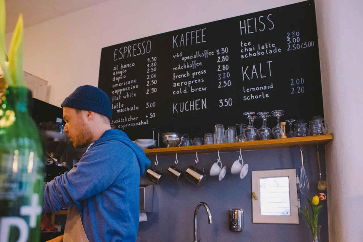 Speisekarte, Avenir Café in der Innenstadt