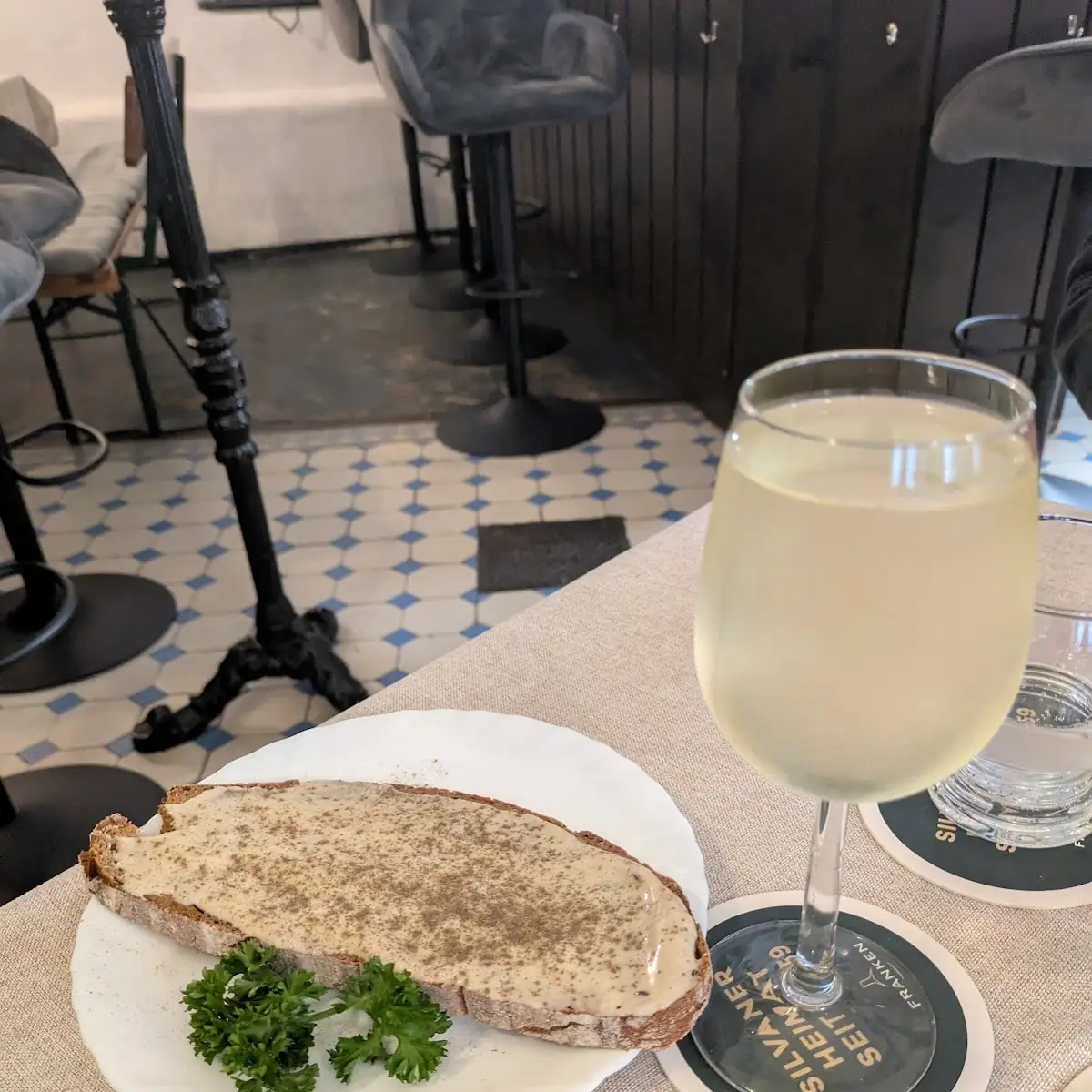 Essen und Trinken photo 2