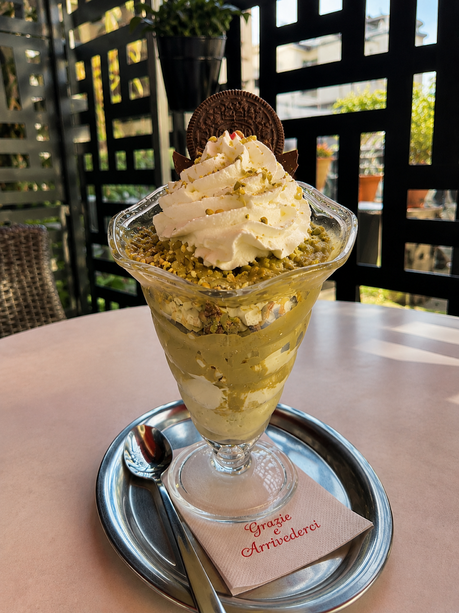 Essen und Trinken, Eiscafe Capri