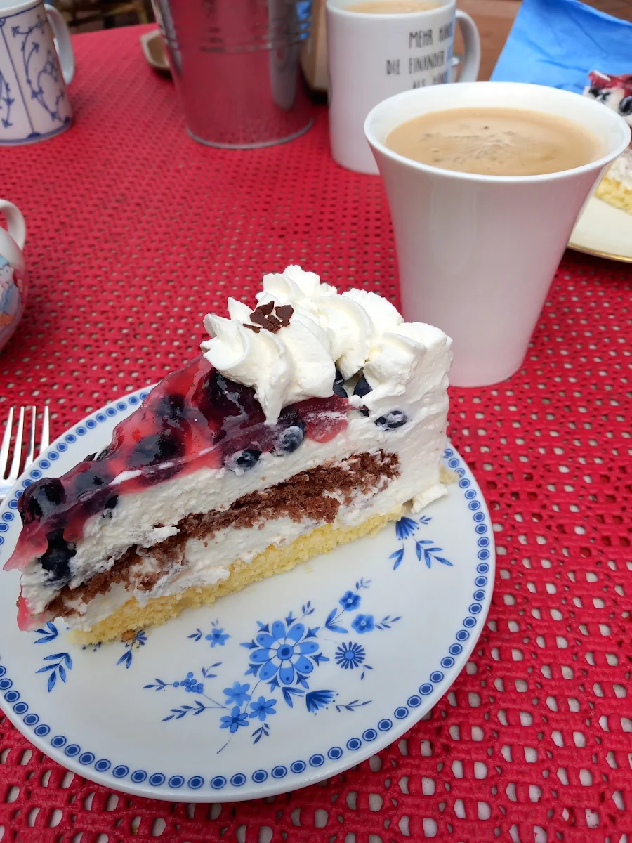 Essen und Trinken photo 2