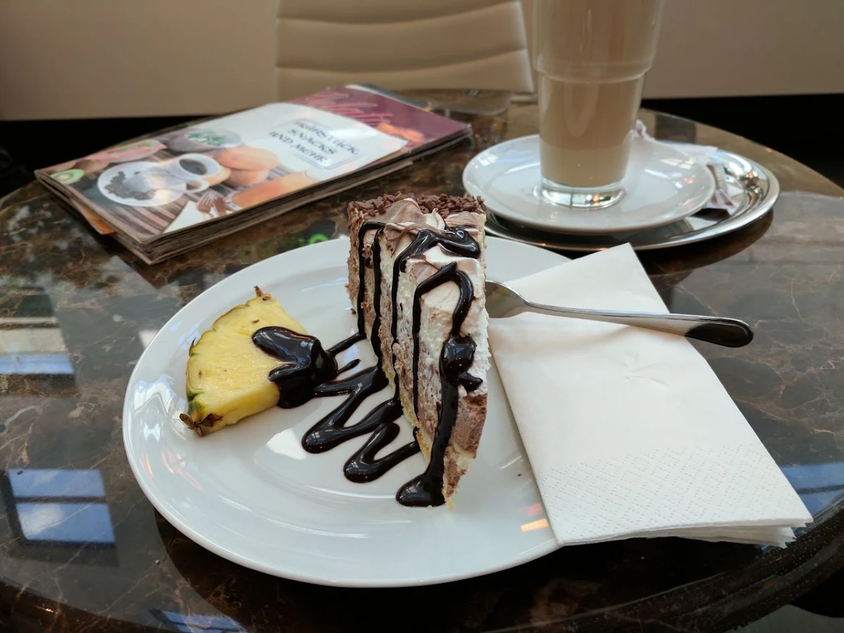 Essen und Trinken, Gelateria Eiscafe