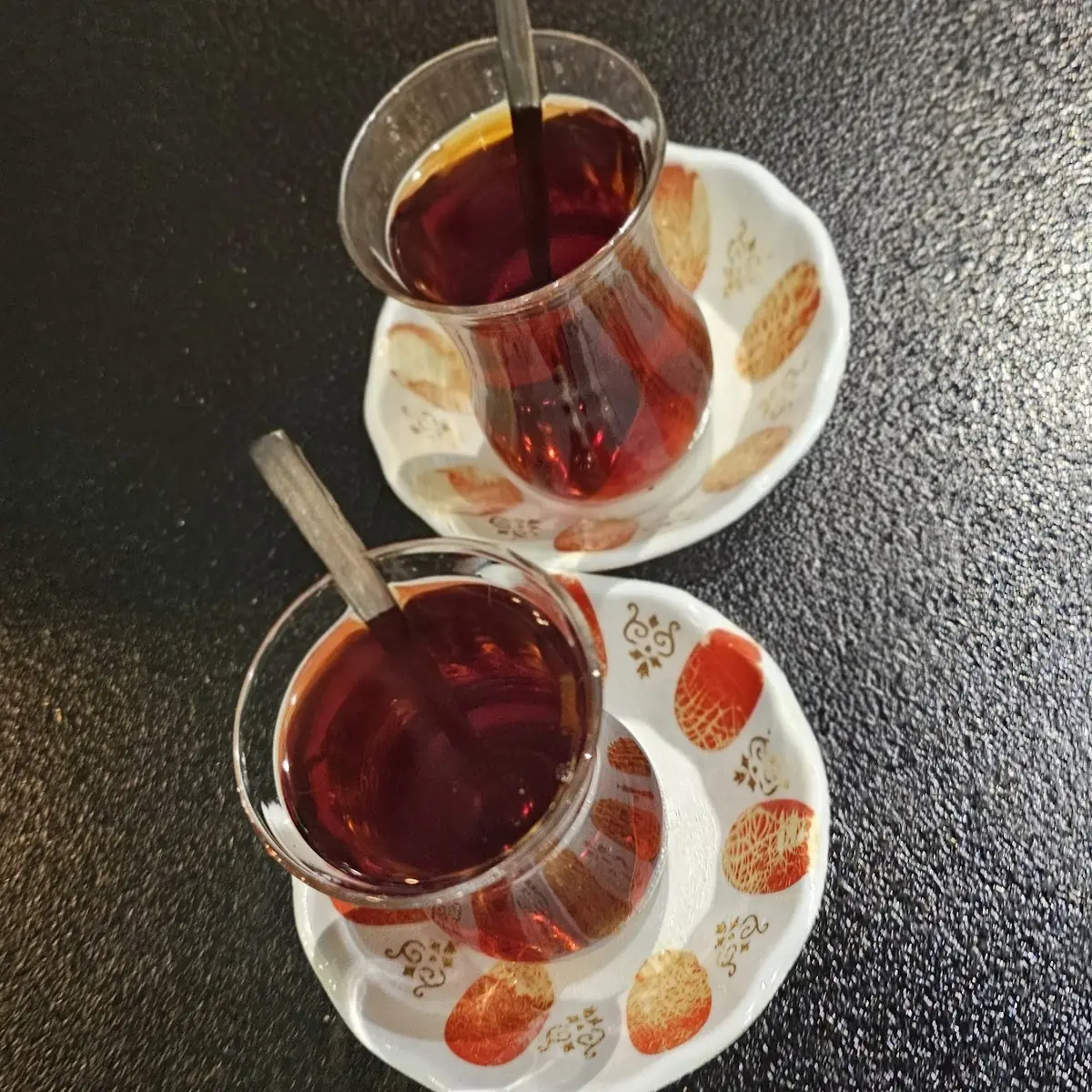 Essen und Trinken, Urfam Restaurant