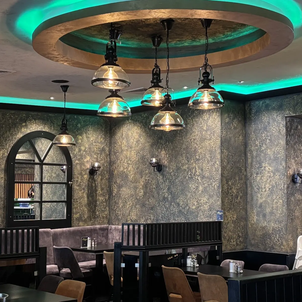 Atmosphäre, Urfam Restaurant