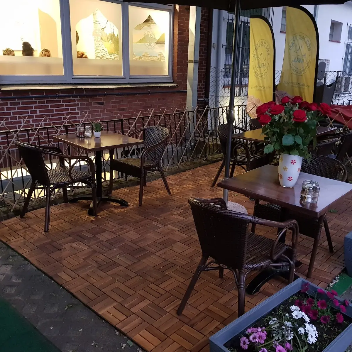 Atmosphäre, Urfam Restaurant