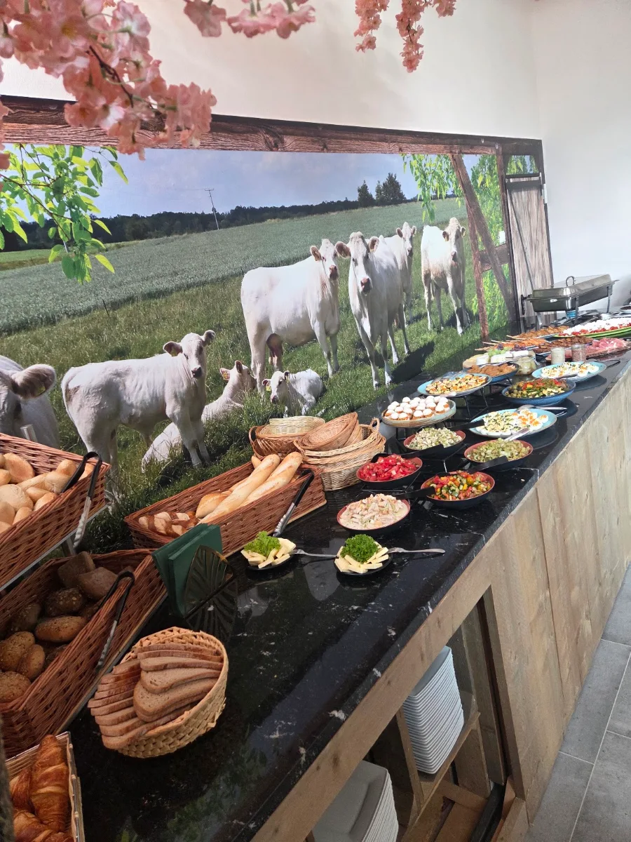 Essen und Trinken, Minchens Genussscheune Angern