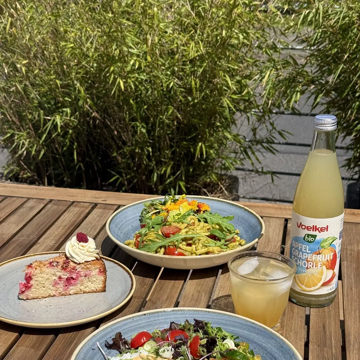 Essen und Trinken photo 1