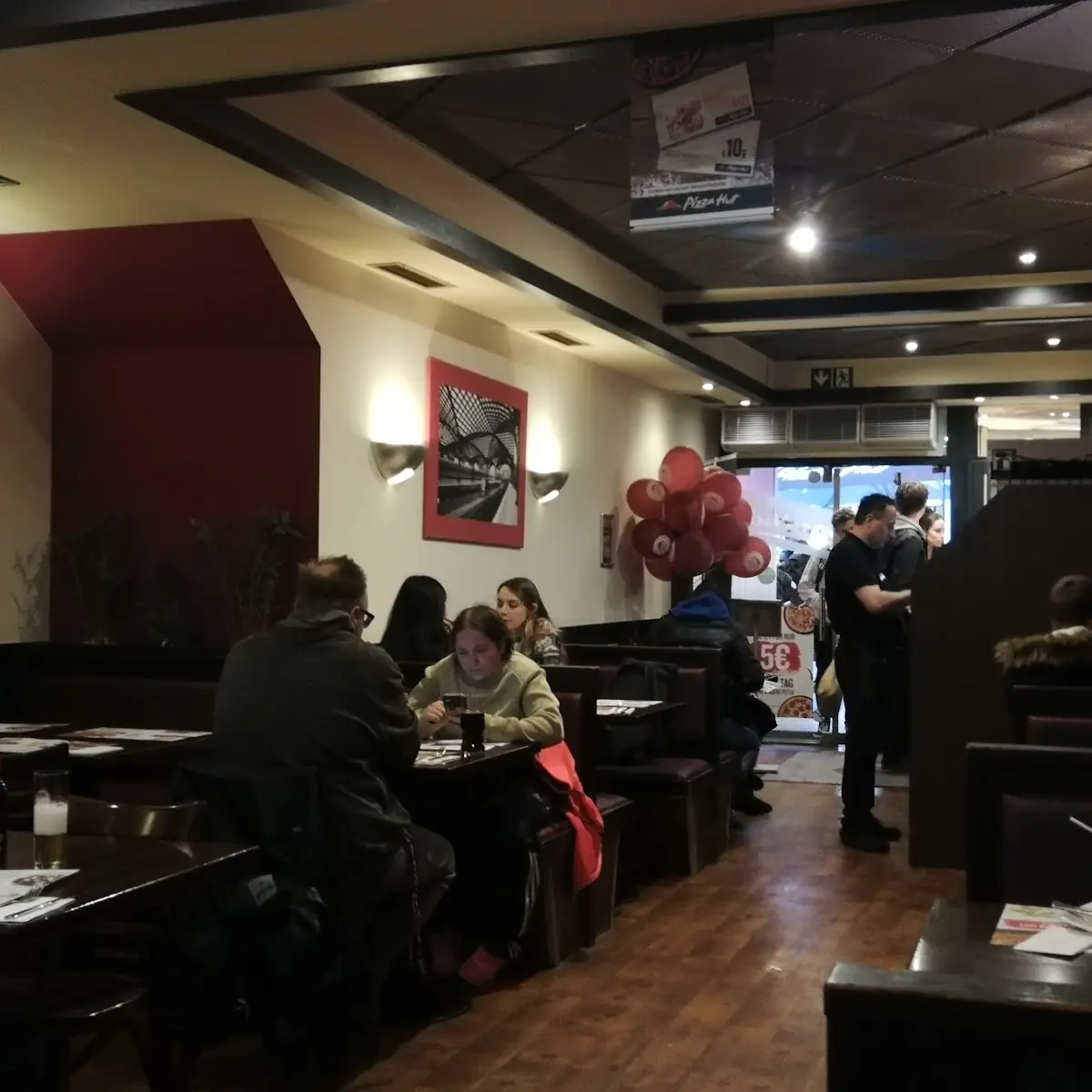 Atmosphäre, Pizza Hut - Köln/Schildergasse