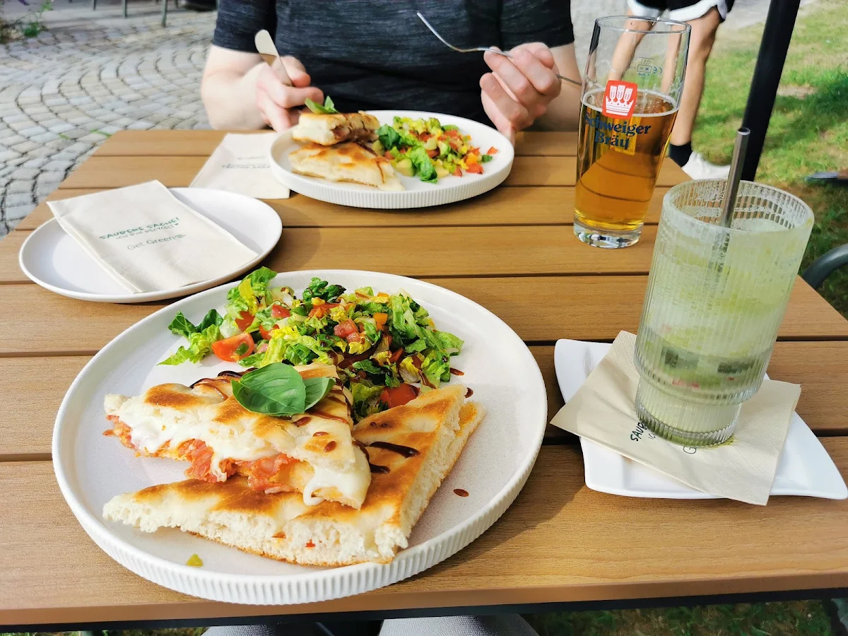 Essen und Trinken photo 2