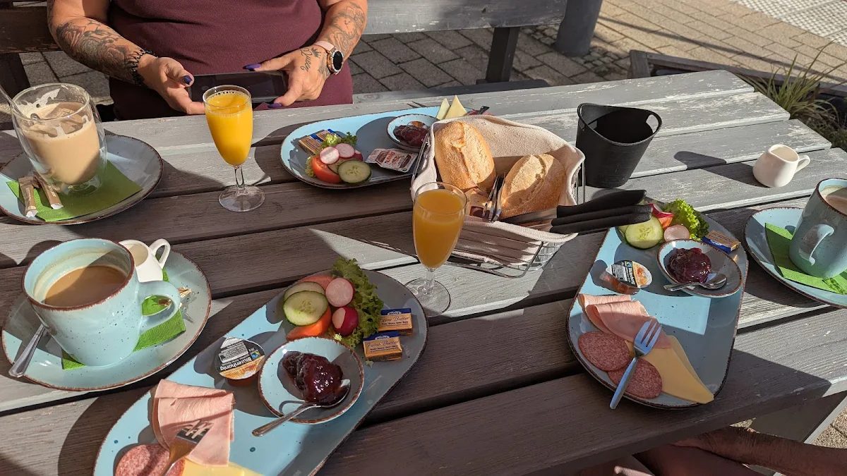 Essen und Trinken photo 1