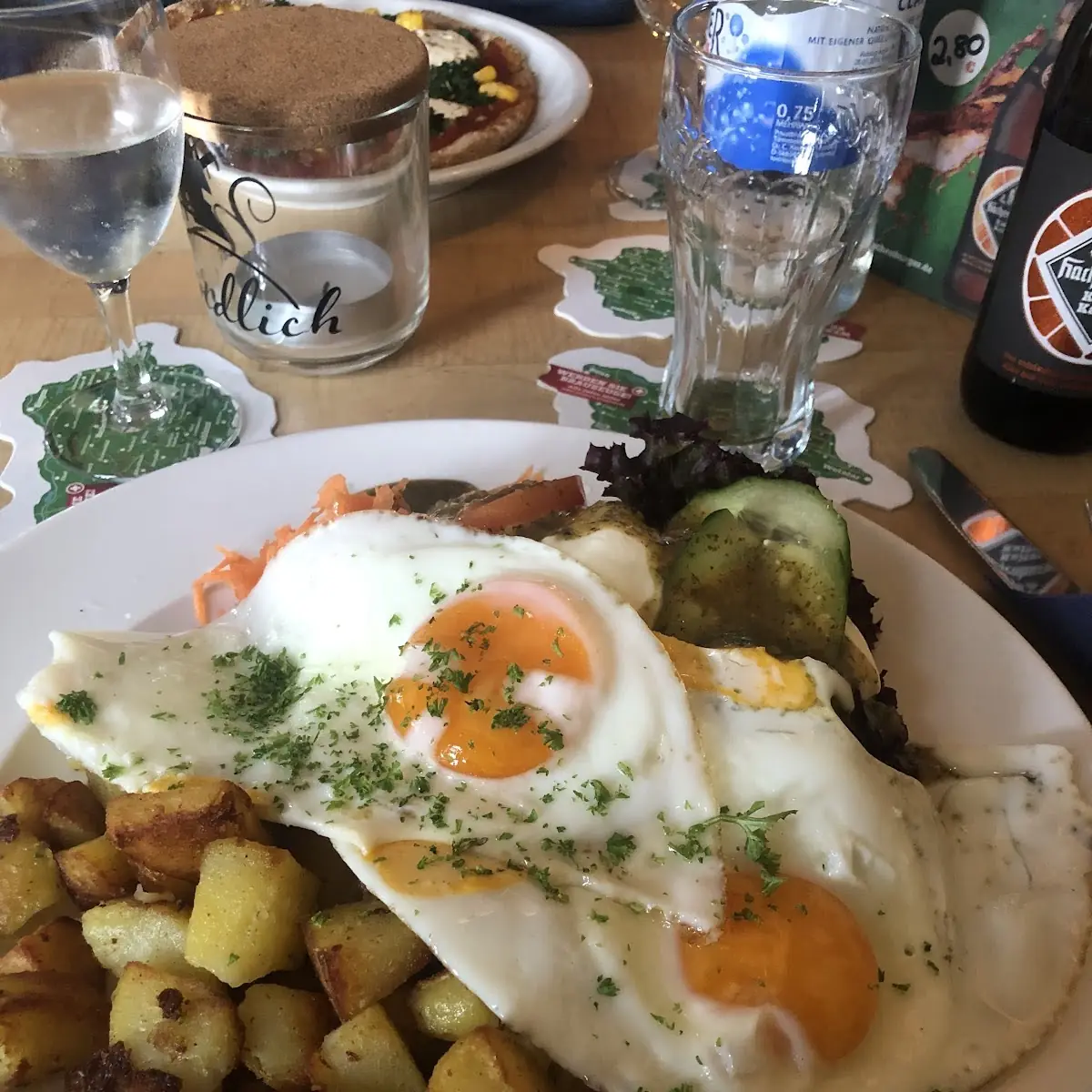 Essen und Trinken, Restaurant Na endlich