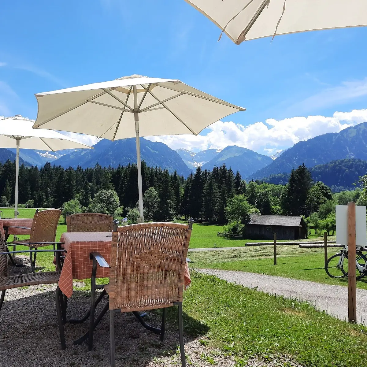 Atmosphäre, Cafe Restaurant Karatsbichl