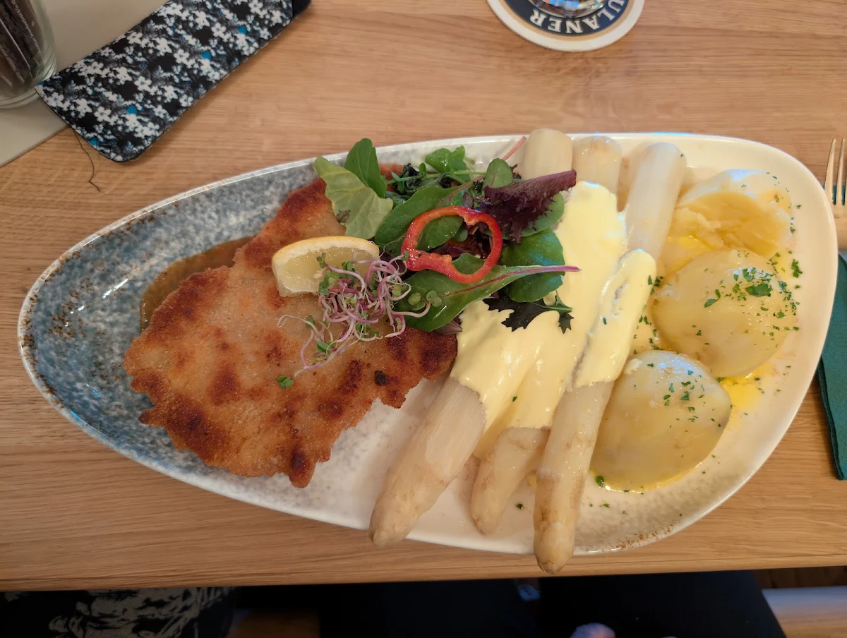 Essen und Trinken photo 3