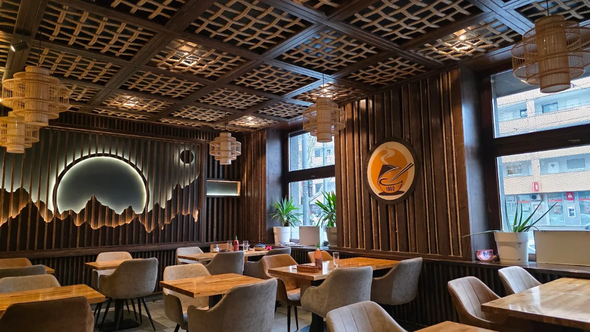 Atmosphäre, To 1990 Restaurant