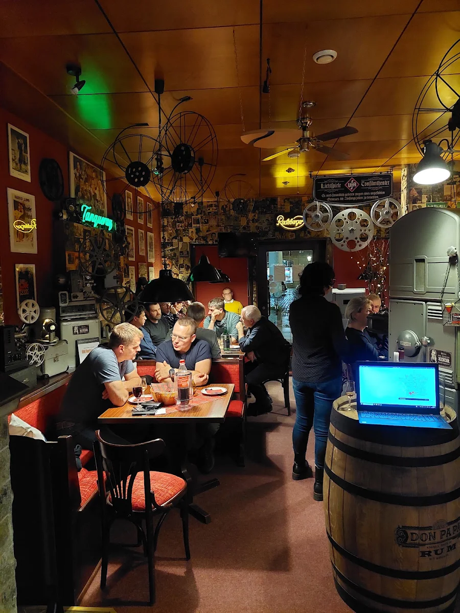 Atmosphäre, Cafe Filmriß