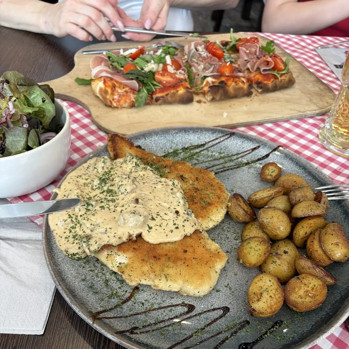 Essen und Trinken photo 3