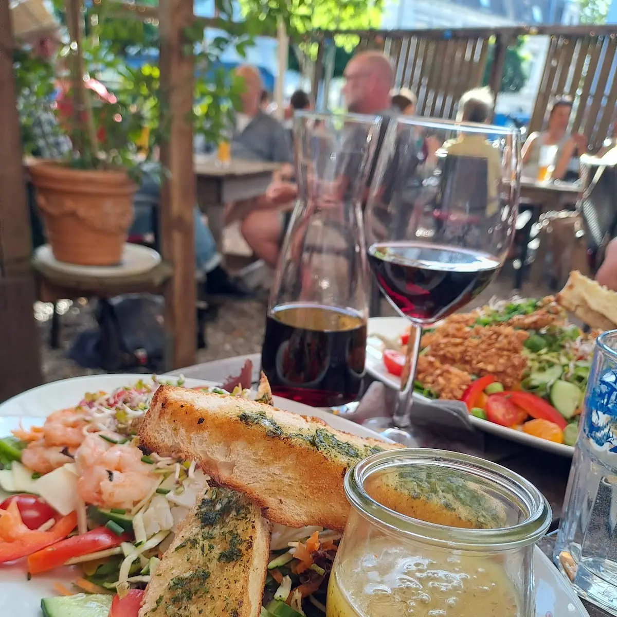 Essen und Trinken photo 1