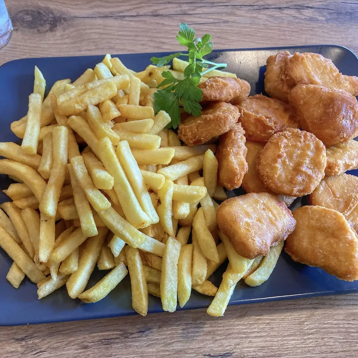 Essen und Trinken, Nasch Happy Restaurant Löningen GmbH