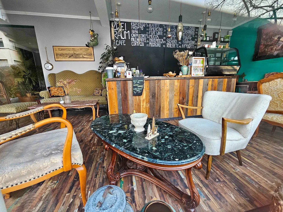 Atmosphäre, Zweiraumcafe