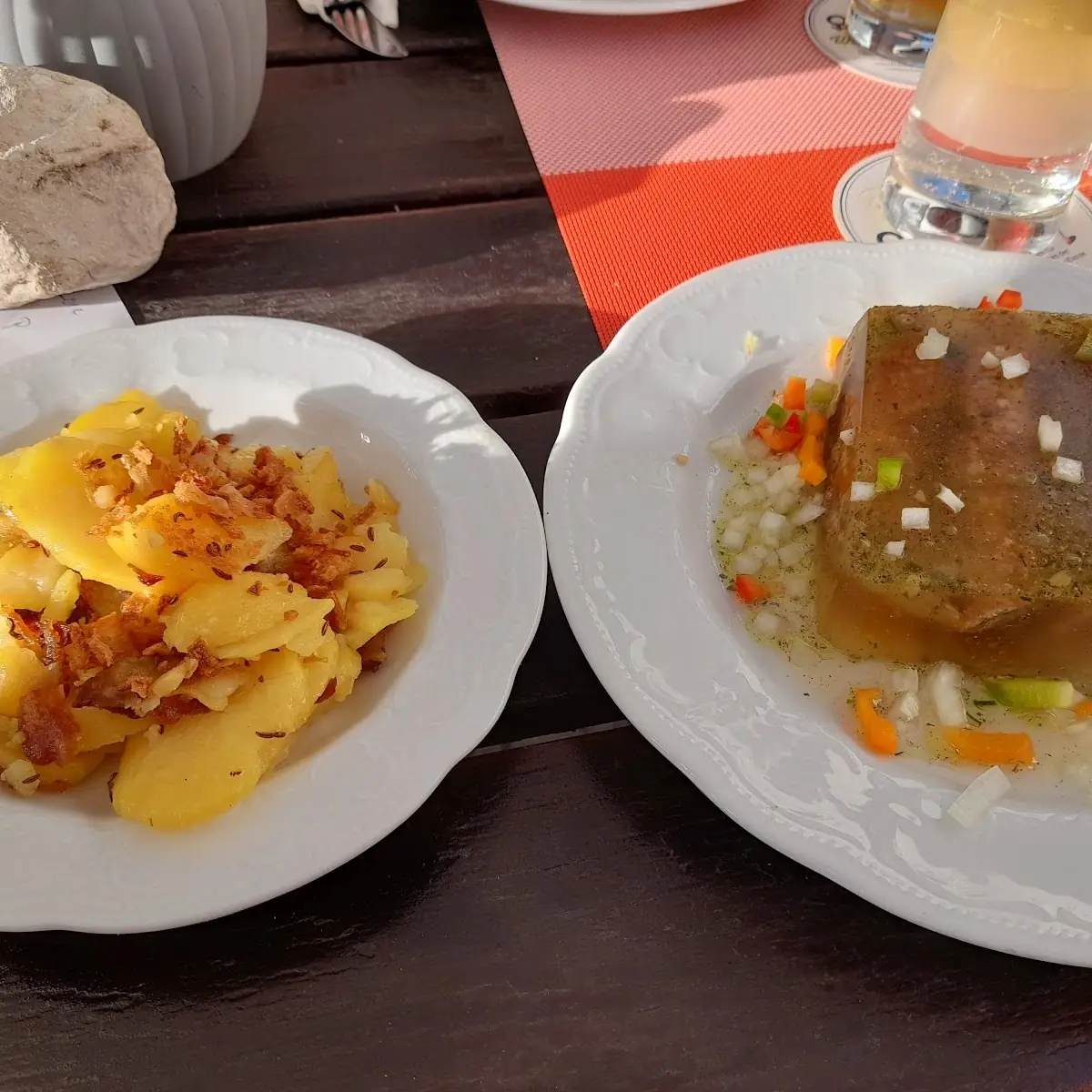 Essen und Trinken photo 3