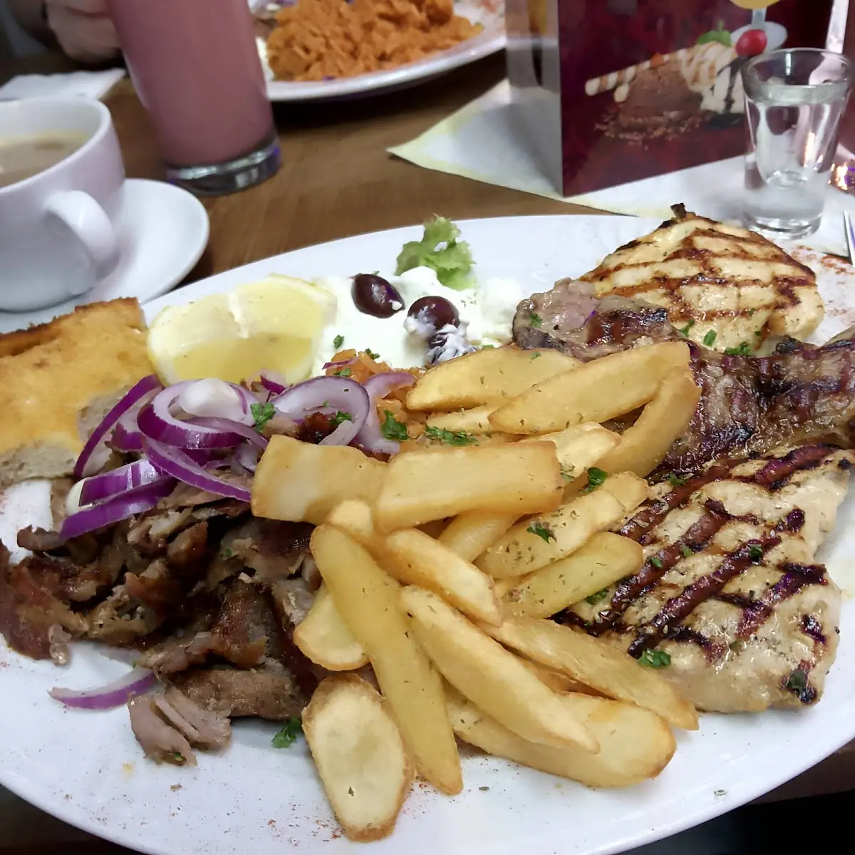 Essen und Trinken photo 1