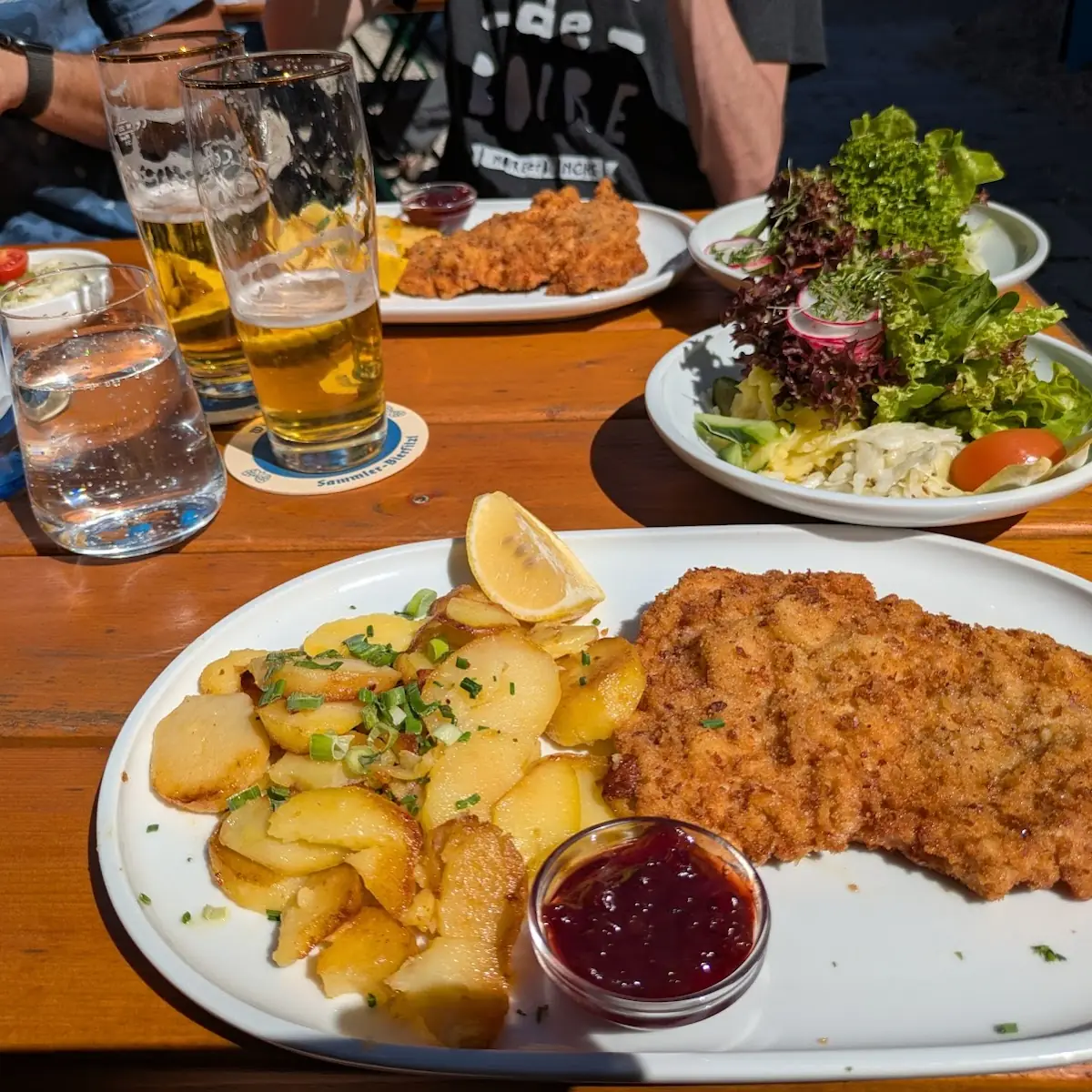 Essen und Trinken photo 1