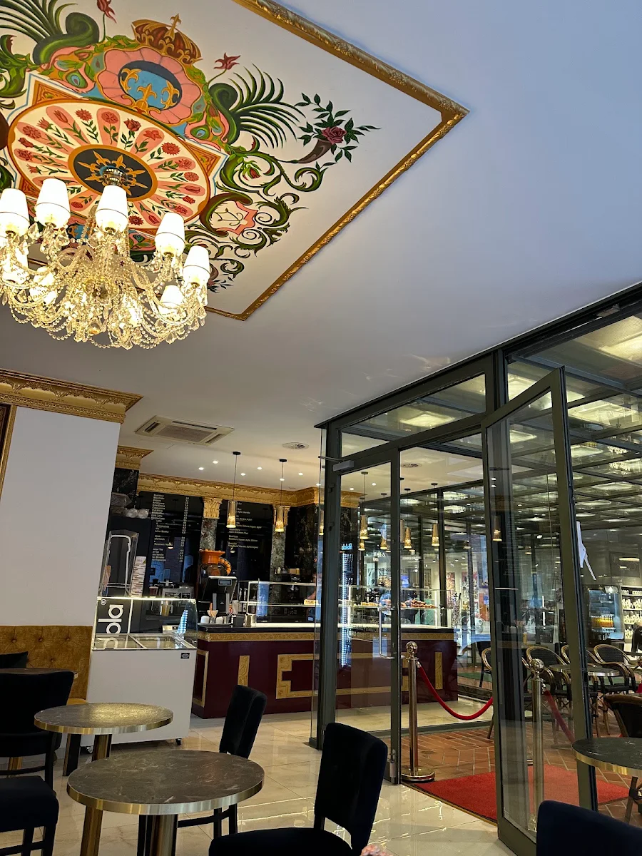 Atmosphäre, Cappino Café