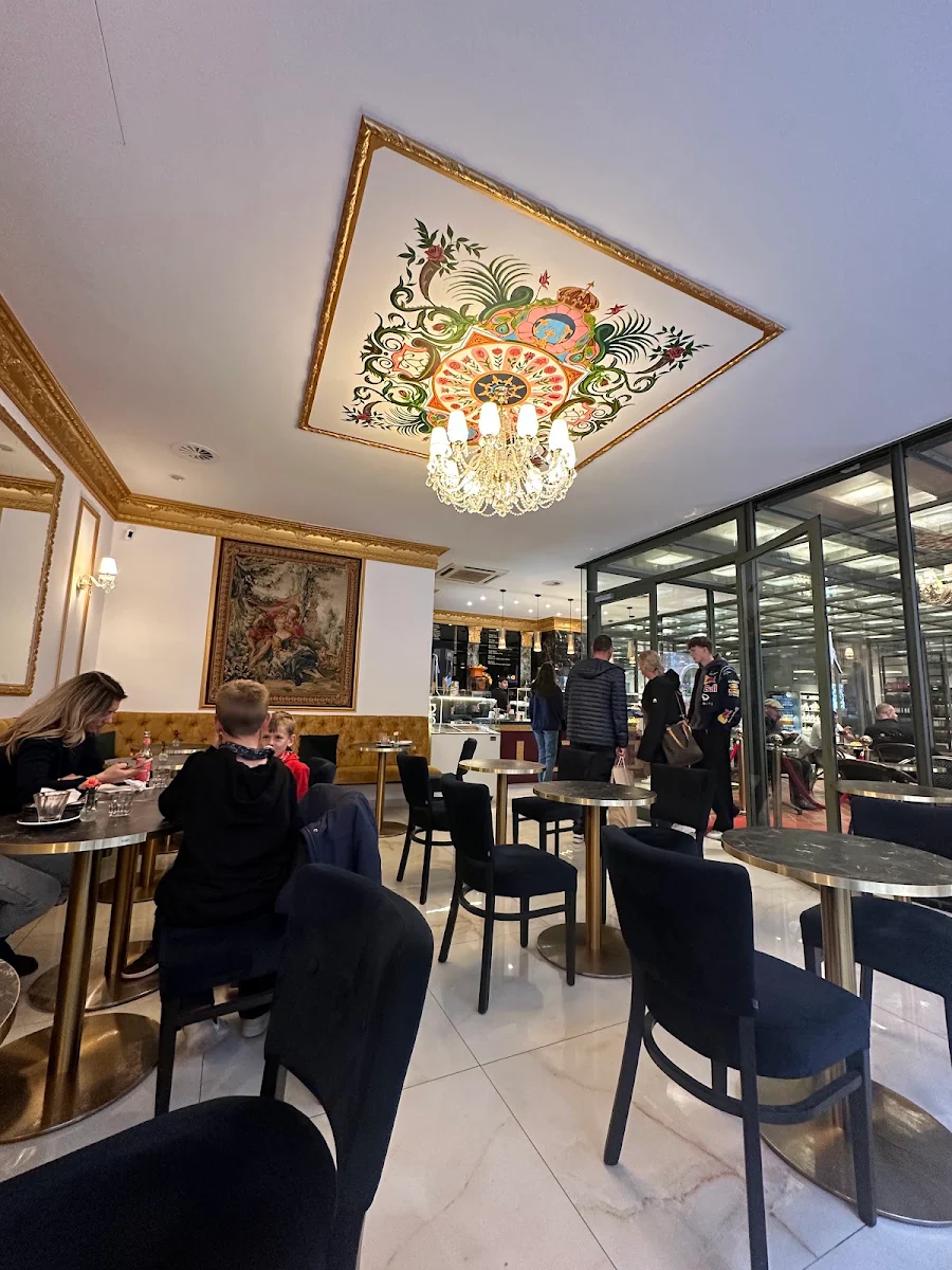 Atmosphäre, Cappino Café