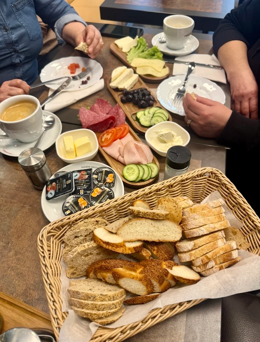 Essen und Trinken photo 3