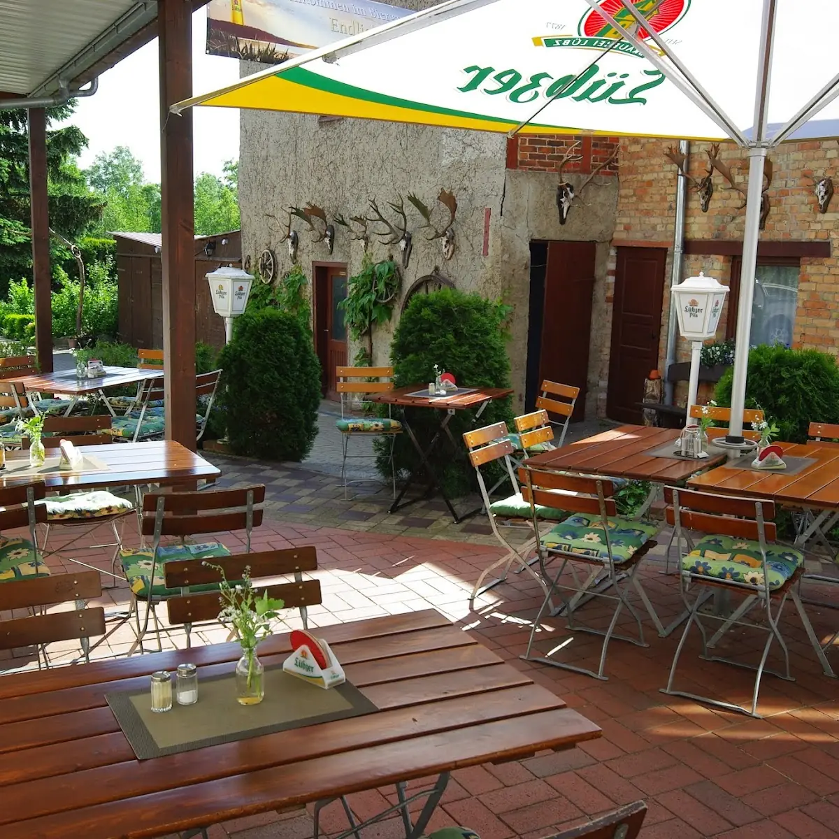 Atmosphäre, Restaurant „Blaue Maus“
