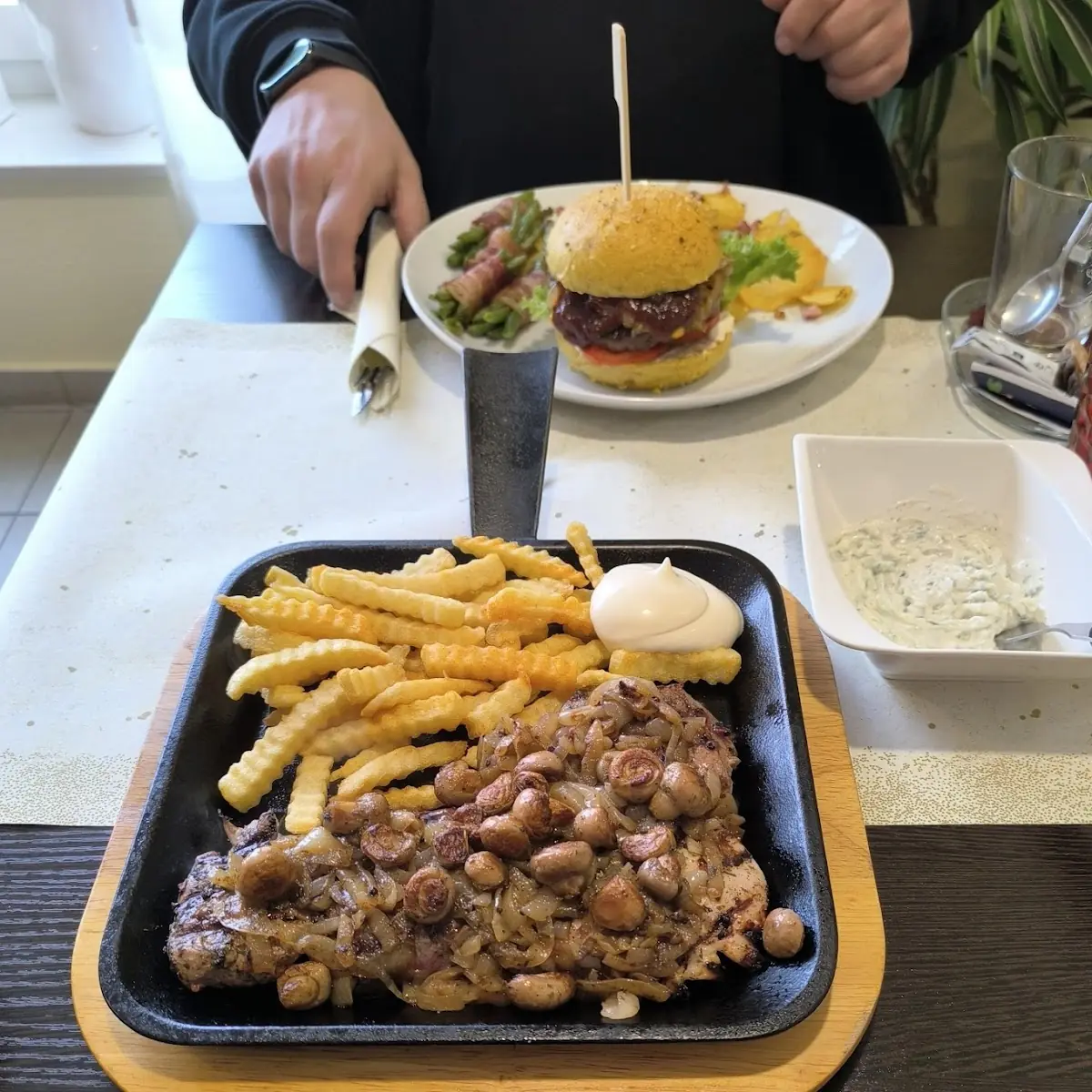Essen und Trinken photo 3