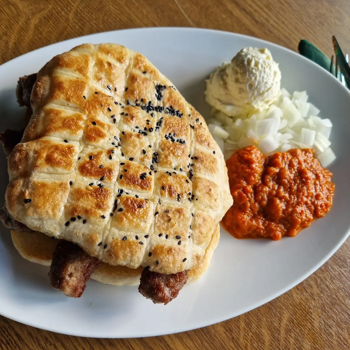 Essen und Trinken, Gemini - Biergarten & Restaurant
