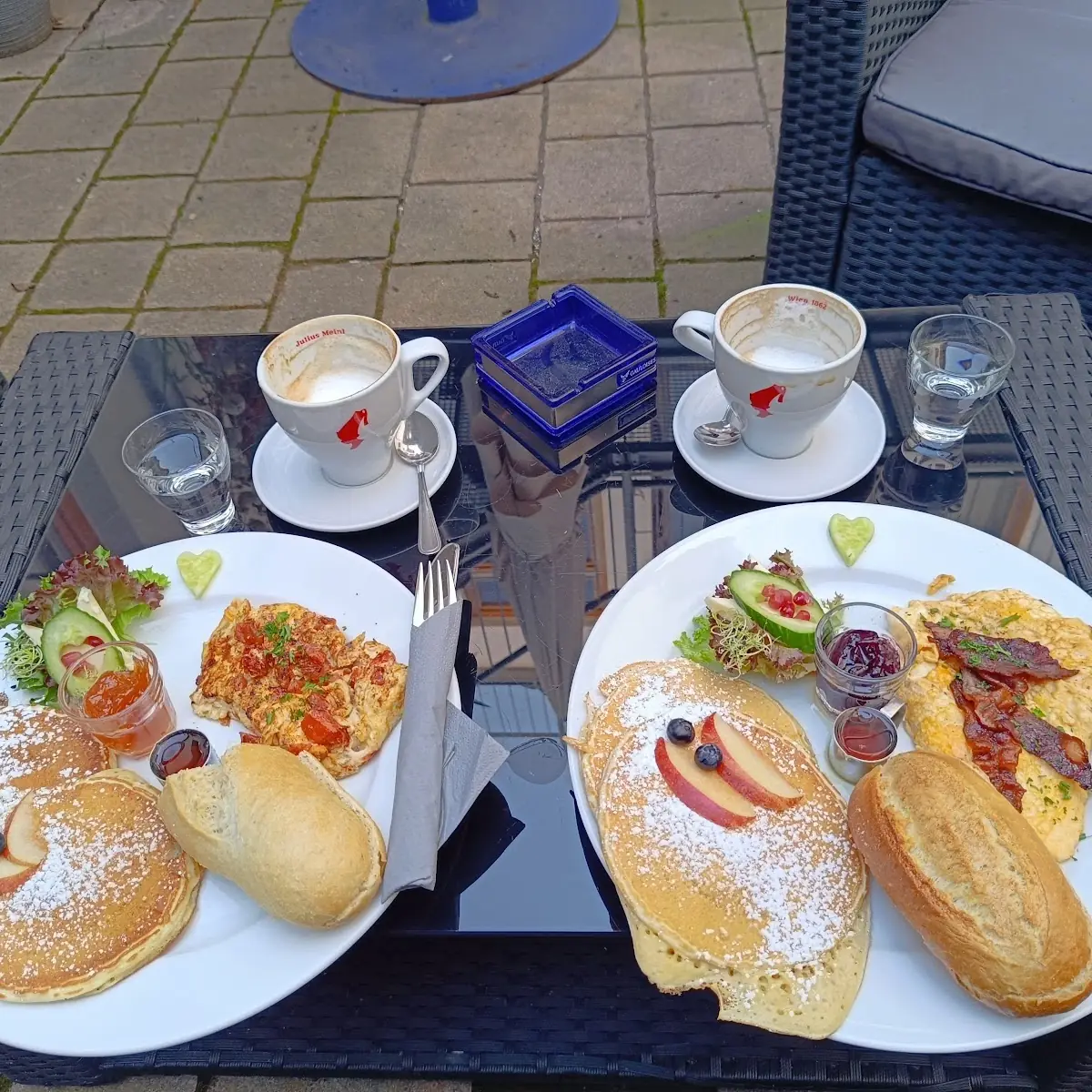 Essen und Trinken photo 2
